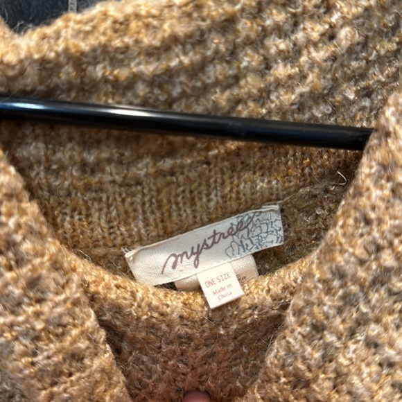 Poncho turtleneck sweater - Picture 3 of 3